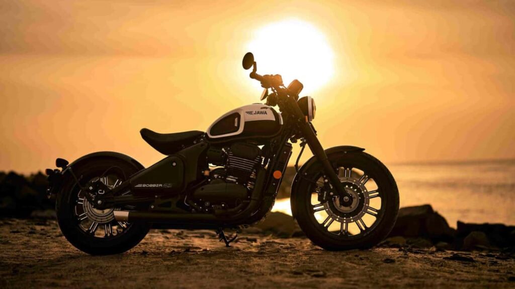 jawa motorcycles unveils new 42 bobber black mirror in india
